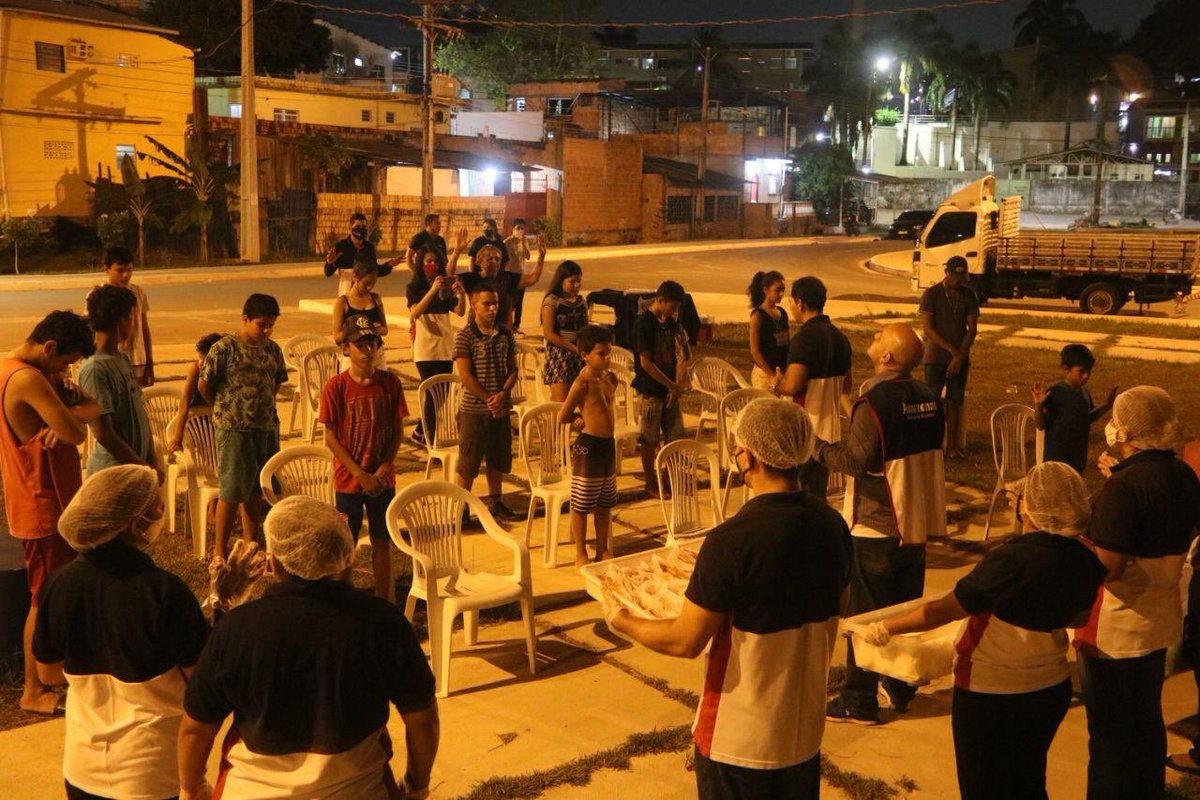 evg_amazonas's tweet photo. Anjos da Madrugada: fazer o bem ao prĂłximo ĂŠ nosso maior prazer!
â˘
â˘
â˘
â˘
#evgam #anjosdamadrugada #manaus #iurd #famĂliaevg #uckg #evgbrasil https://t.co/3TZY3FrUV2