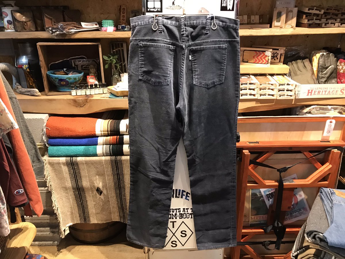outsidekawasaki's tweet photo. USED Levi’s 519
Corduroy Pants
Made In USA 🇺🇸
Size 36
Price ¥4900+tax

生産数の少ない519の
コーデュロイ
ややテーパードのかかった
ストレートで綺麗です😊

 #川崎 #古着 #リーバイス #levis #リーバイス519 #リーバイス519コーデュロイパンツ #levis519 #levis519corduroy #コーデュロイパンツ https://t.co/PrTSRLkGuI