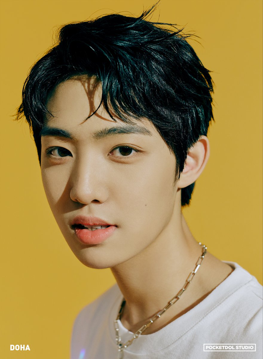 PocketDolStudio's tweet photo. [#도하]
DOHA : PROFILE PHOTO

POCKETDOL STUDIO
NEW BOY GROUP

#DOHA #포켓돌즈 #POCKETDOLZ https://t.co/8zvrgmy7G0