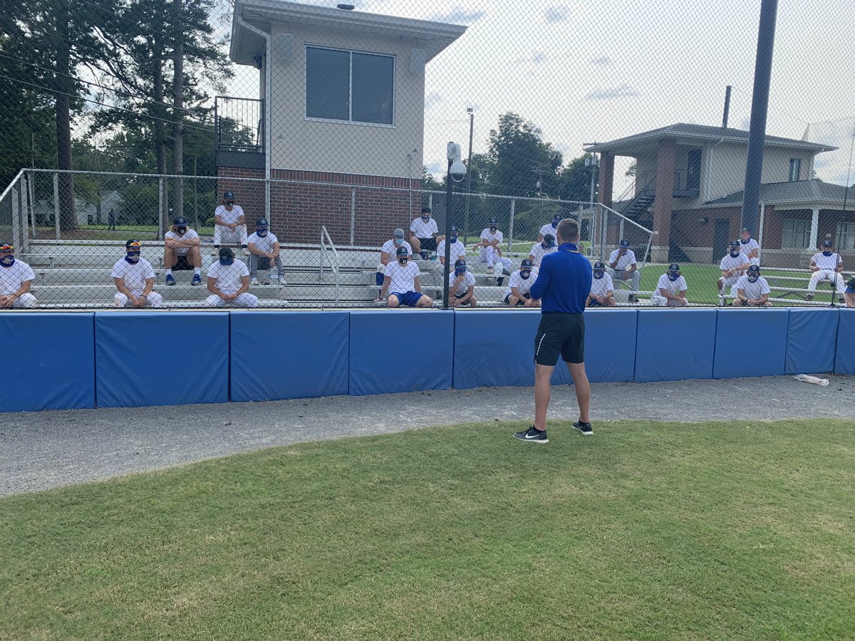 SneadBaseball's tweet photo. It’s great to be back on the field and have former #Parson and #MLBDraft pick @FamousAmos14_ back on the mound and testing out our new pitching technology - @rapsodo. Thank you, Amos, for taking the time to share your insight with the #Parsons. #ProParson #ParsonUp #FamousAmos ⚾️ https://t.co/xnRskIlWo7