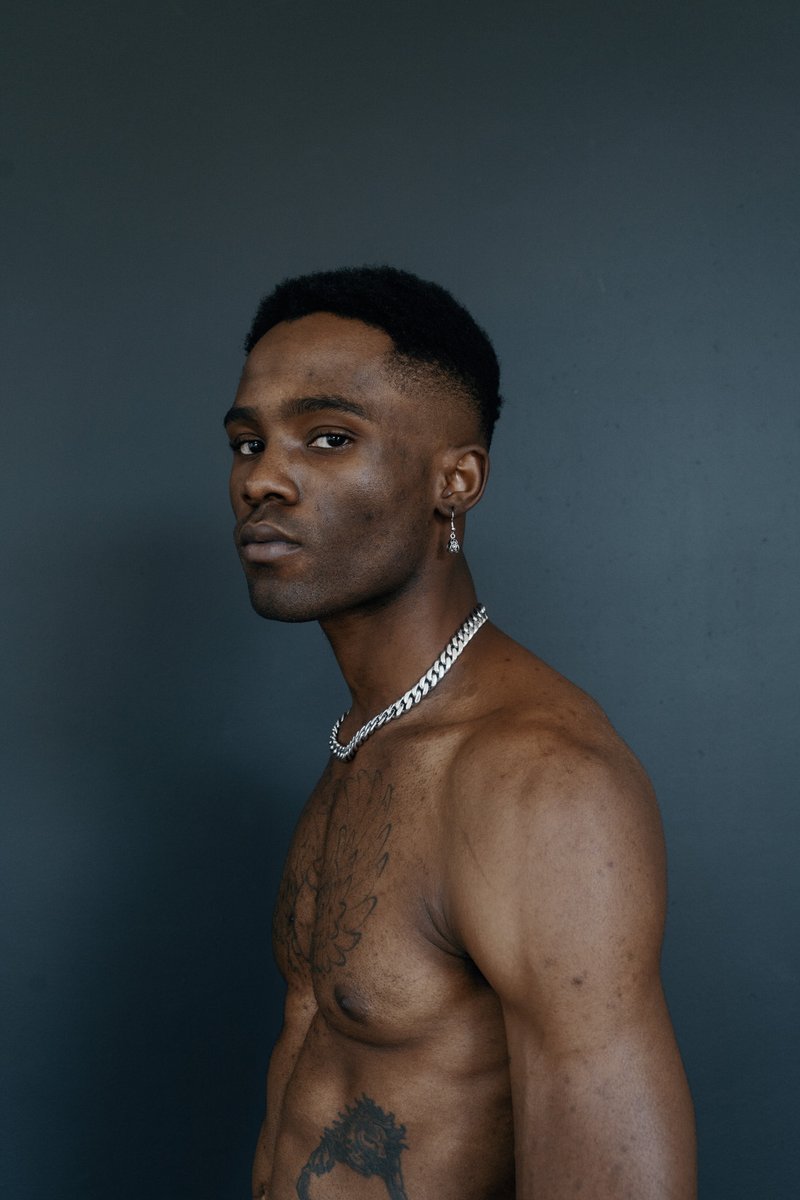 kevinfides's tweet photo. Model: @TheDjedeye 

Styling: @iSupplyDiamond https://t.co/ApjUgLY0Xm