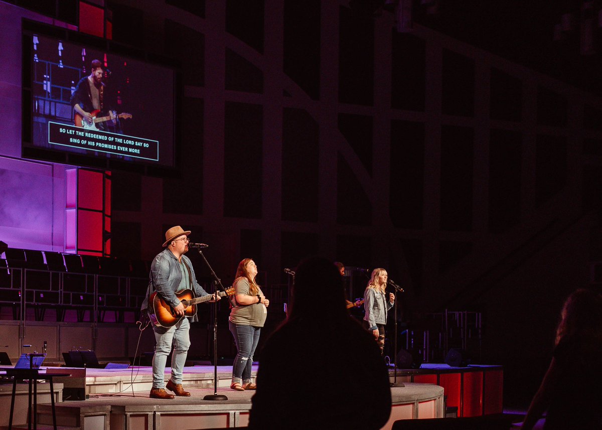 ReachUAFS's tweet photo. R E M I N D E R !! 🔊 come mask up, meet up + worship with us at 8pm every wednesday this semester! bring your friends + your Bible, and let’s see what the life of a follower looks like! https://t.co/MhMmQyovMs