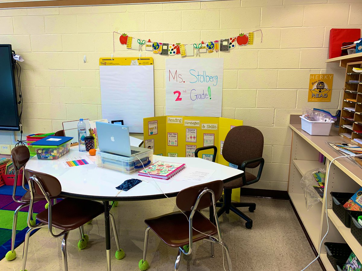 MsStolberg's tweet photo. Classroom is looking a little different starting off the school year! #remotelearningspace #remotelearning #2ndgrade https://t.co/whJdXnXydf
