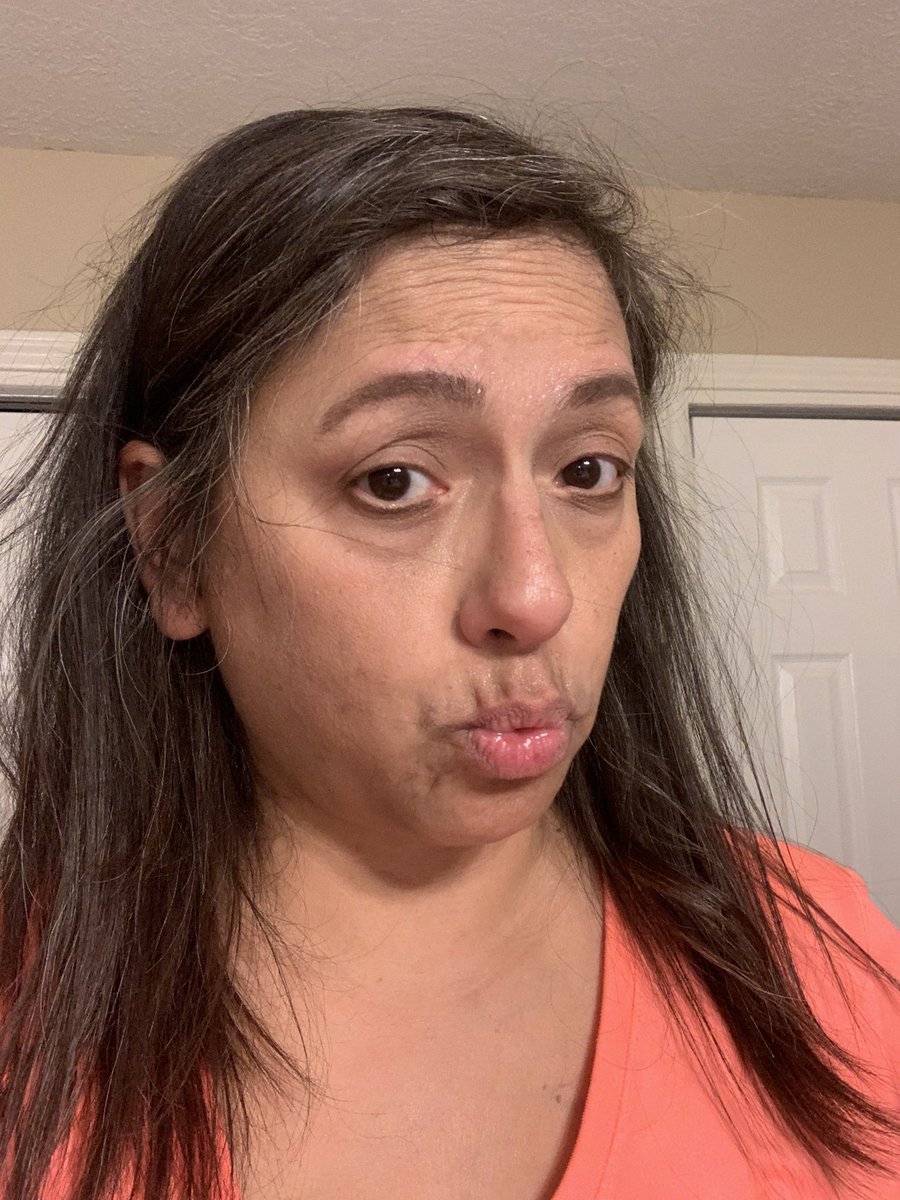 StovallMS_SSIS's tweet photo. Smiling through the pain! Good workout! 30 min of pushing myself farther, getting stronger every day. There’s a saying about puking, right? Well, I’m there. @3dotjuan @pastorjezer @StovallMS_AISD @GadgetSGarcia #RachelWorksOut #RachelReInvented #stovallsuccess #diabeteswarrior https://t.co/iFAF0fehYI