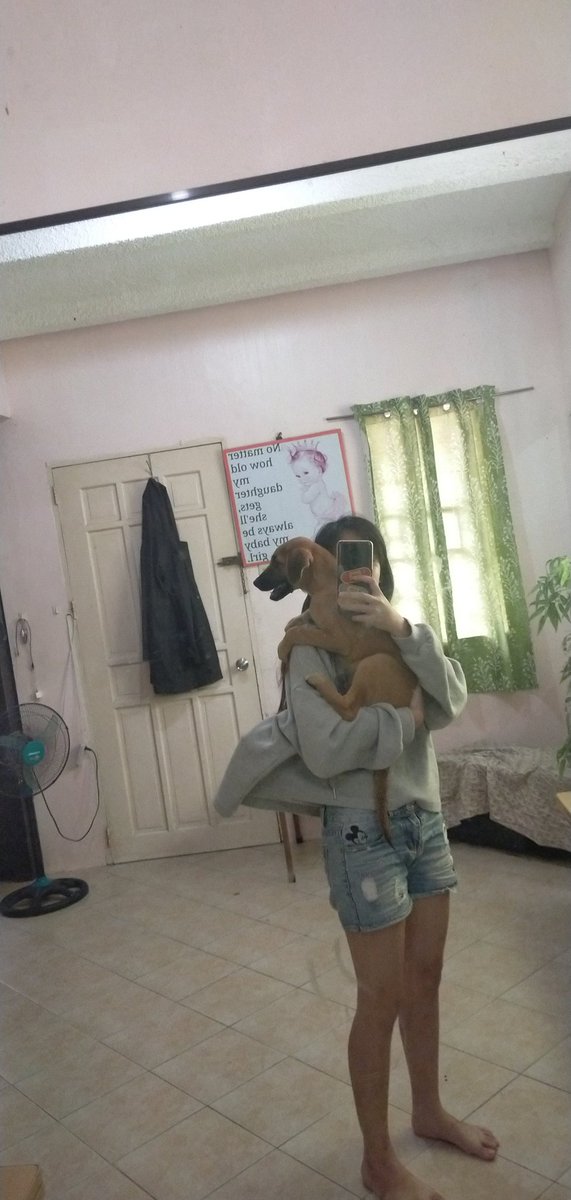 ValWithNoMalay's tweet photo. Hope i can still carry u when get older bb https://t.co/9P37K5mR1N