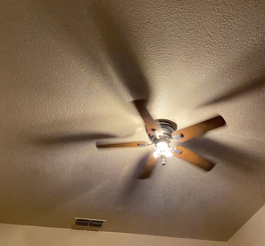 Don_Ilegal's tweet photo. Day 6: Today I'm just grateful to have a roof over my head. The air may be quite unbreathable today, but I am safe here in my home under my roof. I'm grateful today for that #90DaysOfGratitude https://t.co/BAU1iw9N8V