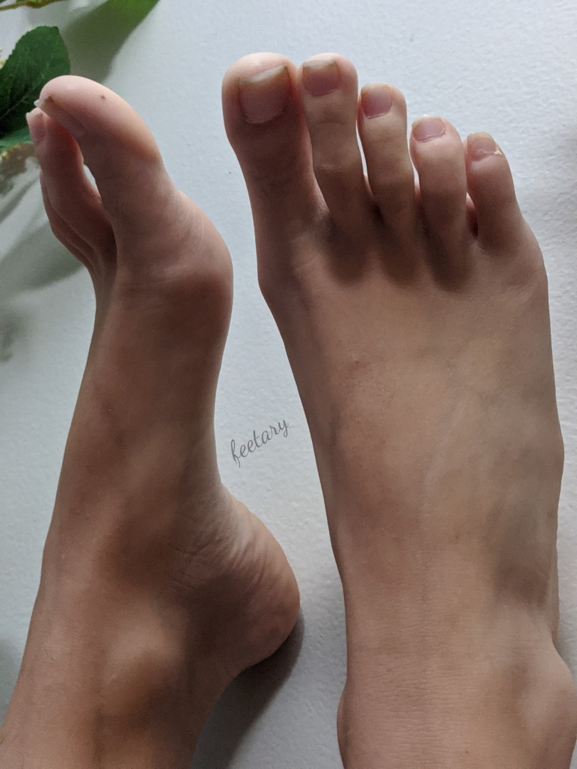 Feetary1's tweet photo. Cash app @feetary1 #footfetish #feetworship #prettyfeet #beautifulfeet #footlovers #feetpic #feetary https://t.co/4lcCszIMlm