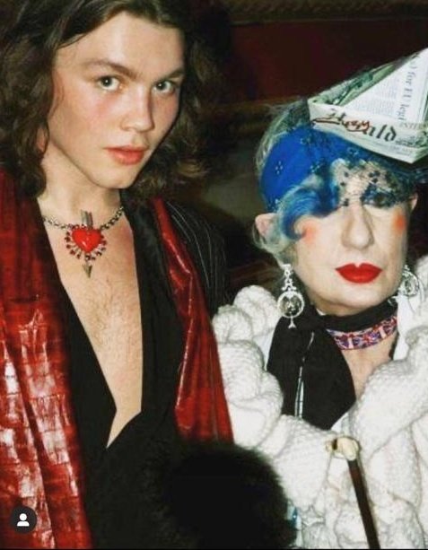 daniellismore's tweet photo. Me and #annapiaggi ❤️ @vogue_italia https://t.co/YztlobeFYK