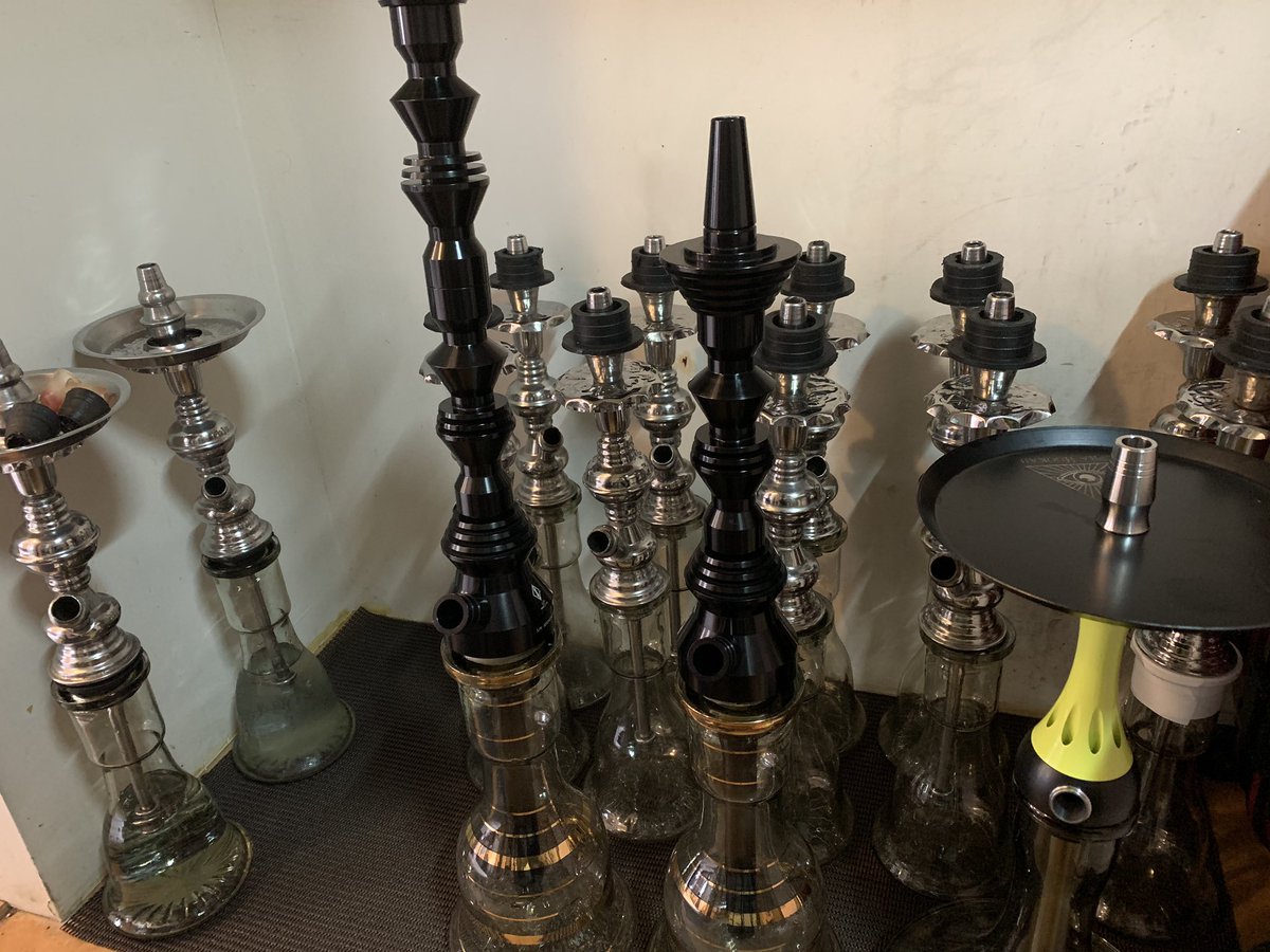 ShishaAces's tweet photo. 限定ボトルのB2hookah(純正品)とFakeAlpha(コピー品)もあります🙆♀️
オーダーの際にお声がけください🙇
数量に限りがありますのでご希望に添えない場合はご容赦ください😭
#B2hookah #hookah #shisha #Aces https://t.co/K1zZFwl3BU