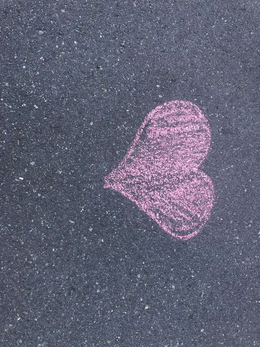 Thank you Willows Community for the welcome back messages left for us to find this morning! We are so excited to see our students this week! #sd61learn #onelearningcommunity <a href="/sd61schools/">Greater Victoria School District</a>