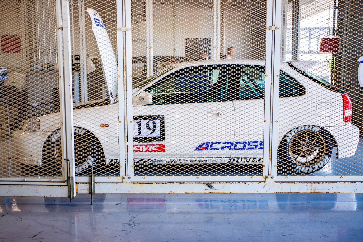 mistbahn's tweet photo. 2020.08.31 鈴鹿フルコース HONDA VTEC ONE MAKE RACE 2020 Rd.3 写真集19
WHARP RACING ACROSS Honda EK9 CIVIC
#hondacivic #ホンダシビック #EK9 #zerofighter #carmakeacross #wharpracing #瞬間移動 #ホンダVTECワンメイクレース #ゼロファイター #鈴鹿サーキット https://t.co/fCnydJKX2d