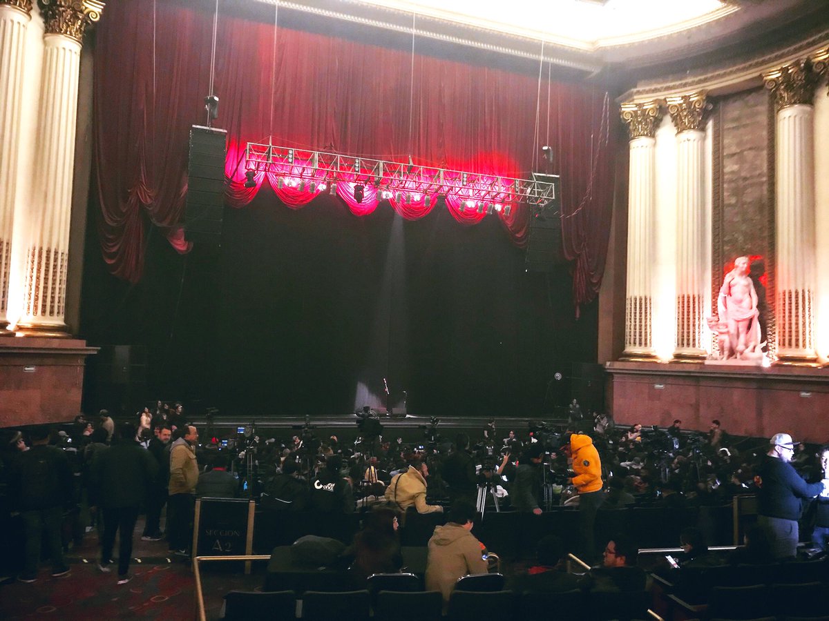 LoIntelecM's tweet photo. Feliz 77° Aniversario @TMetropolitanMx esperemos pronto estar presentes en alguna rueda de prensa o evento. 

#Felices77 #FelizAniversario #TeatroMetropólitan #VL20 https://t.co/1q46AoAgRW