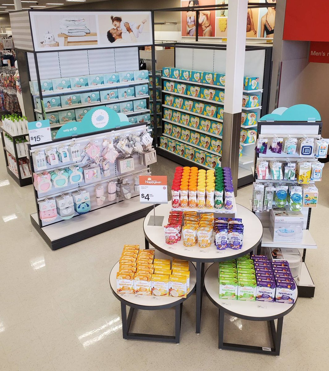 leahbeauchamp17's tweet photo. Oh baby, look at that merchandising in CB1! Itโs pure ๐ฅ1470 style. #FayettevilleFury #D167PaceSetters @CRBrookhouser @RicaDevas https://t.co/2v5UcwHiA3