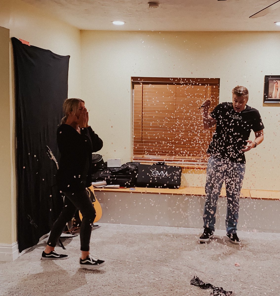 ashleylarse's tweet photo. WE ARE HAVING A BABY GIRL!!! We are beyond blessed! Our little girl is already so loved💗👧🏼 https://t.co/xV1jOUJSH1