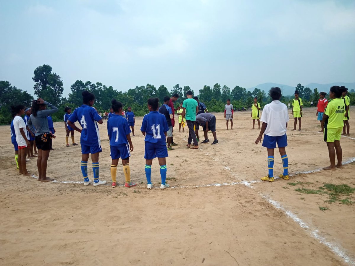Way to go #AahanBravehearts! First match and win of this year for the team and first win for most of the players who were playing their first match. #grassrootsfootball #tribalgirlsmatter #jharkhandfootball #girlsfootball