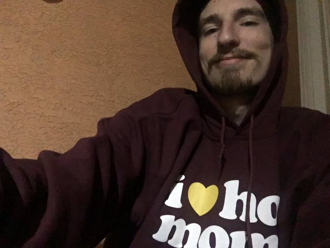 I love hot moms 😏 https://t.co/oNaWFEN5vM<a href="/tag/rt"class="tags"><span>#rt</span></a><a href="/tag/skypesessions"class="tags"><span>#skypesessions</span></a>