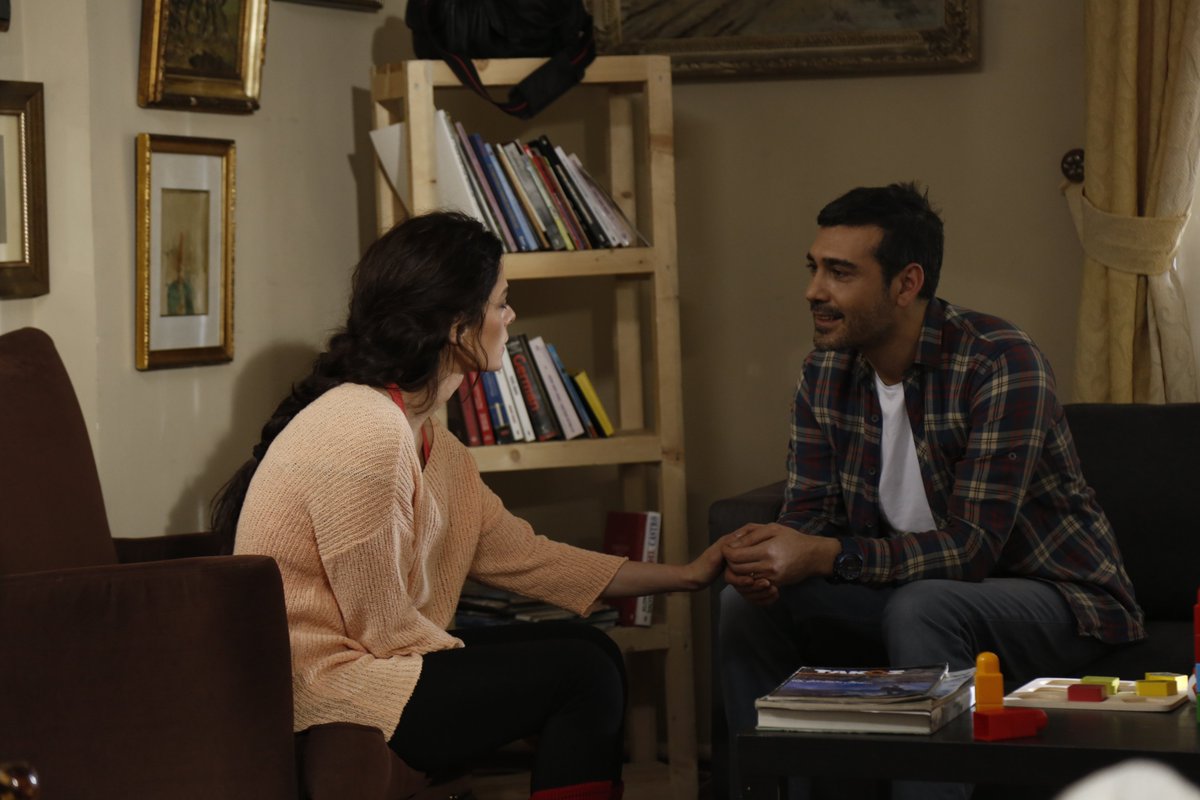atresmediacom's tweet photo. #Audiencias I

Buenos días

#Mujer16, imparable, se dispara a su RÉCORD histórico con 1.836.000 espectadores y un extraordinario 18,9% de cuota

LÍDER absoluto y LO+VISTO de la noche

Líder también del Target Comercial

La serie de @antena3com supera los 4 millones de contactos https://t.co/9BrELqAni3