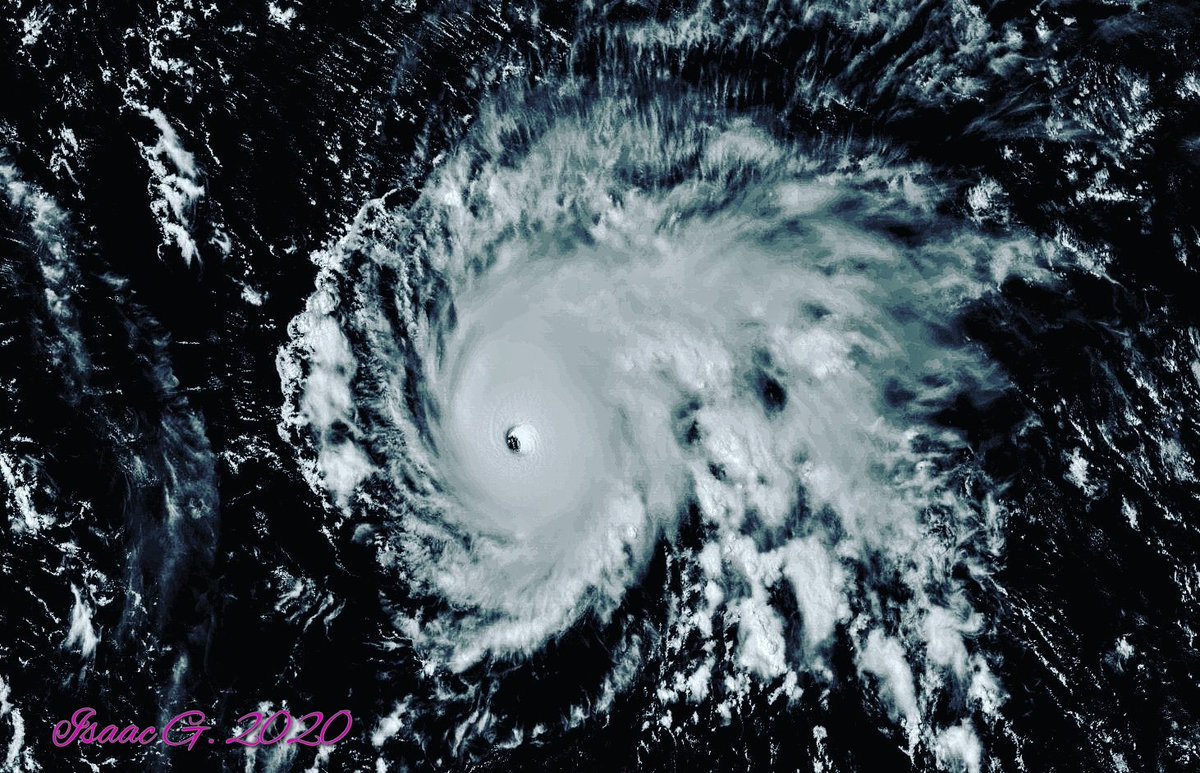 #OTD Sept 8, 2017 3 #hurricanes churned in the #Atlantic. #cat2 #HurricaneKatia, #cat4 #HurricaneIrma, and lastly, #cat4 #HurricaneJose.
I vividly remember staring at the #satellite loop for what seemed like hours, when when this happened.

#Katia #Irma #Jose #USA #wxtwitter #wx