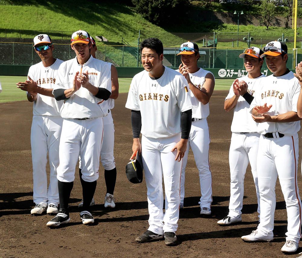TokyoGiants's tweet photo. 【ファーム】#イースタン・リーグ
#巨人🆚#日本ハム（#ジャイアンツ球場）
午後1時試合開始🏟

#本日のスタメン
#香月一�� 選手が「5番・指名打者」で先発出場します‼️

#withfans #ジャイアンツ #giants #プロ野球 https://t.co/uFXv7IS2pc