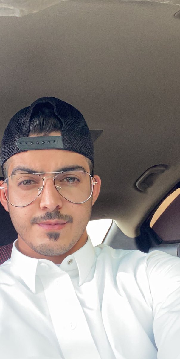 Aburrinad's tweet photo. #شبيهك_من_المشاهير https://t.co/3l47G5FZTs