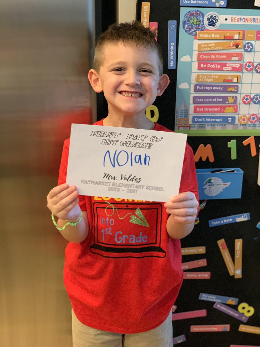 NoliSmom's tweet photo. My baby is excited to start virtual 1st grade today!! #PWCS1stDay #Haymarkettogether #virtuallearning @HaymarketCubs @jocelynsv https://t.co/cF2J54XRHc