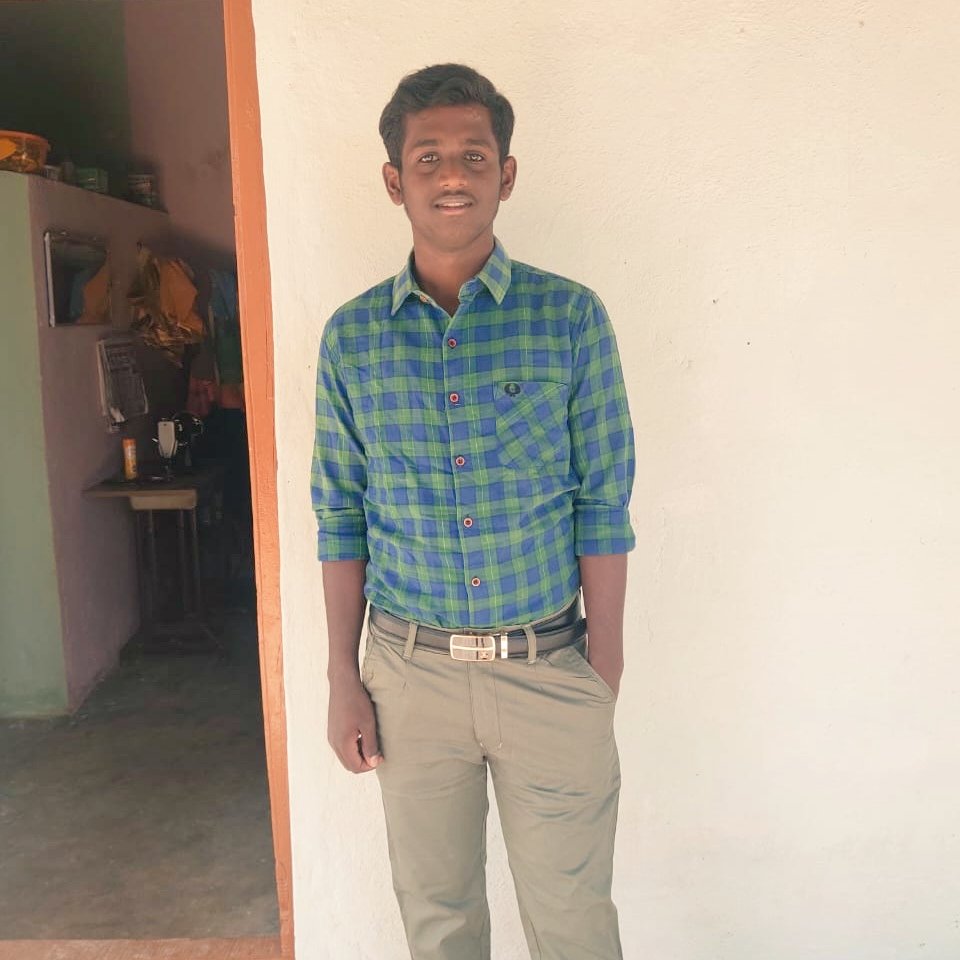 Sridhar48874609's tweet photo. Be smiling always 🥰🥰 Don't hurt anyone ♥️♥️ https://t.co/G6Qq5C70HH
