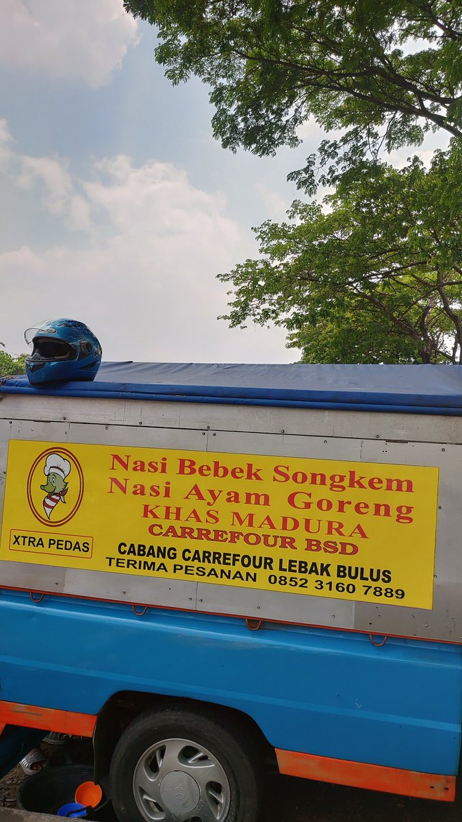 lowo1022's tweet photo. Makan ini gaboleh pas lagi bindeng https://t.co/QYgajyUbVL