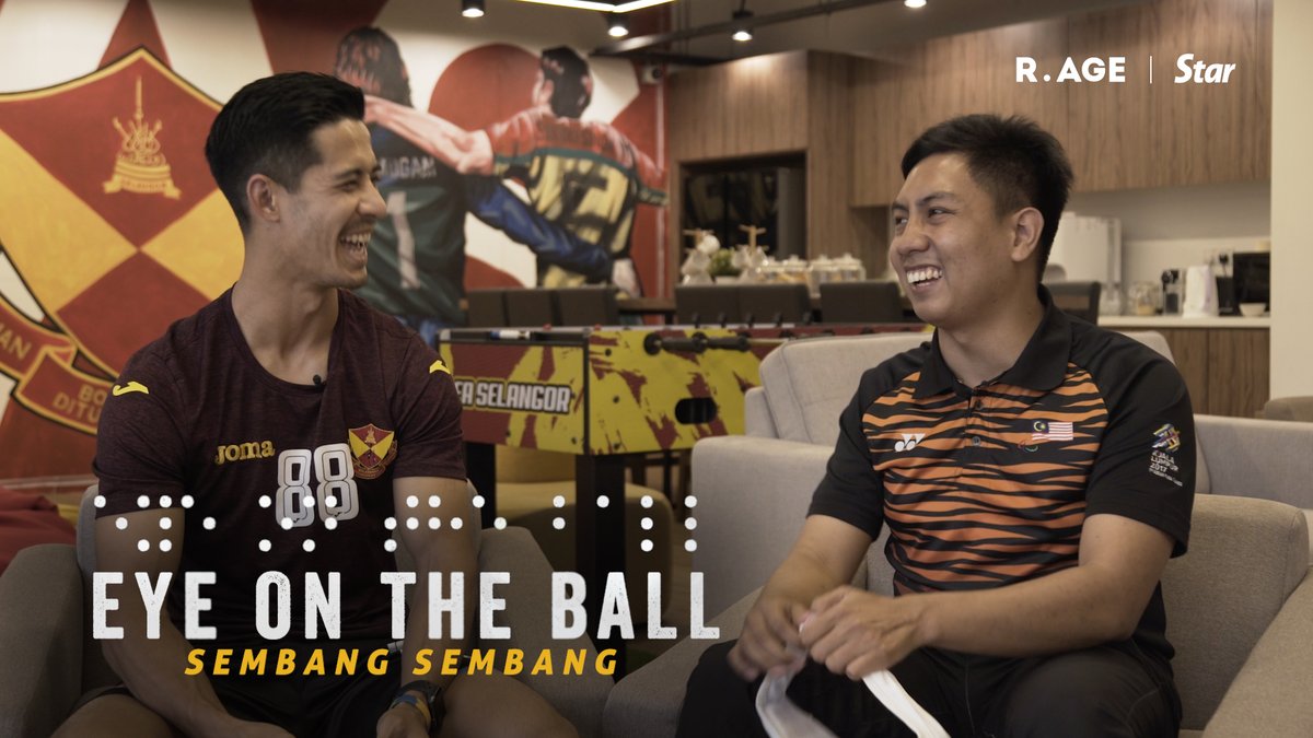 Pemain bola sepak orang buta Asri Arshad berkesempatan bersembang dengan pemain FA Selangor Brendan Gan dan berkongsi pengalaman beliau mewakili Malaysia.

youtu.be/PLEnLxXGUIQ