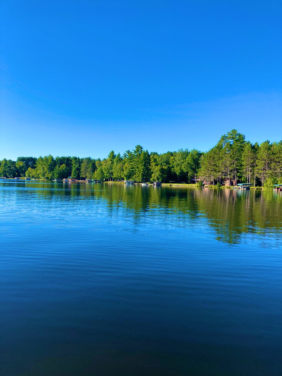 emmabrumm's tweet photo. Iโd like to go back here please and thank you #boulderjunction #wisconsin #highlake https://t.co/BWjDMC4t4N