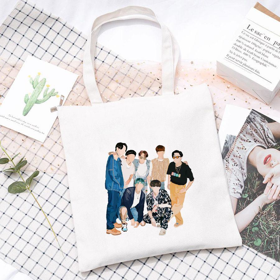 letsloveShopp's tweet photo. [ HELP RT | 🇲🇾 ]
BTS DYNAMITE TOTE BAGS
RM 43 exc postage

🍒dm to purchase! https://t.co/DKEGAtRr87