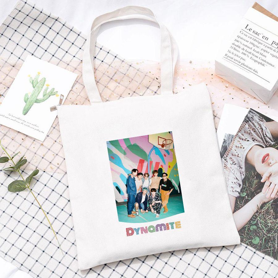 letsloveShopp's tweet photo. [ HELP RT | 🇲🇾 ]
BTS DYNAMITE TOTE BAGS
RM 43 exc postage

🍒dm to purchase! https://t.co/DKEGAtRr87