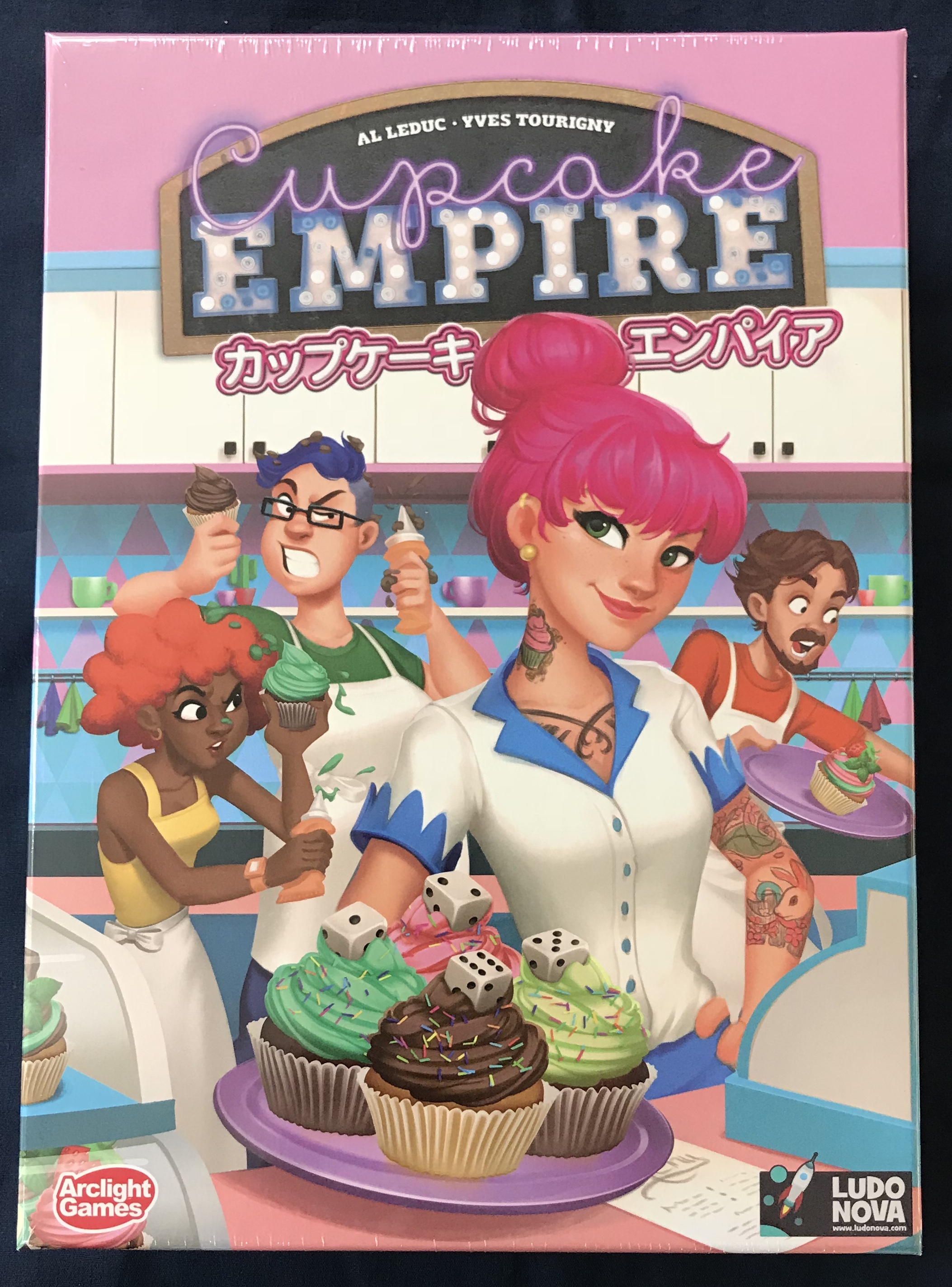 イエローサブマリン秋葉原rpgショップ Twitterissa 新作 街一番のカップケーキ屋さんを決めるための熾烈な調理競争 カップケーキ エンパイア 完全日本語版 入荷しました ゲーム初心者から楽しいワカプレです 鮮やかなカップケーキタイルで 実際にケーキを