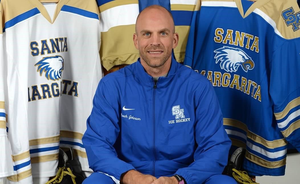 CARubberHockey's tweet photo. After three @usahockey national championships, @SMEaglesHockey coach Craig Johnson steps aside, will remain consultant 

READ MORE HERE: https://t.co/2pKnL3UPW5 https://t.co/CMERFGXsaK