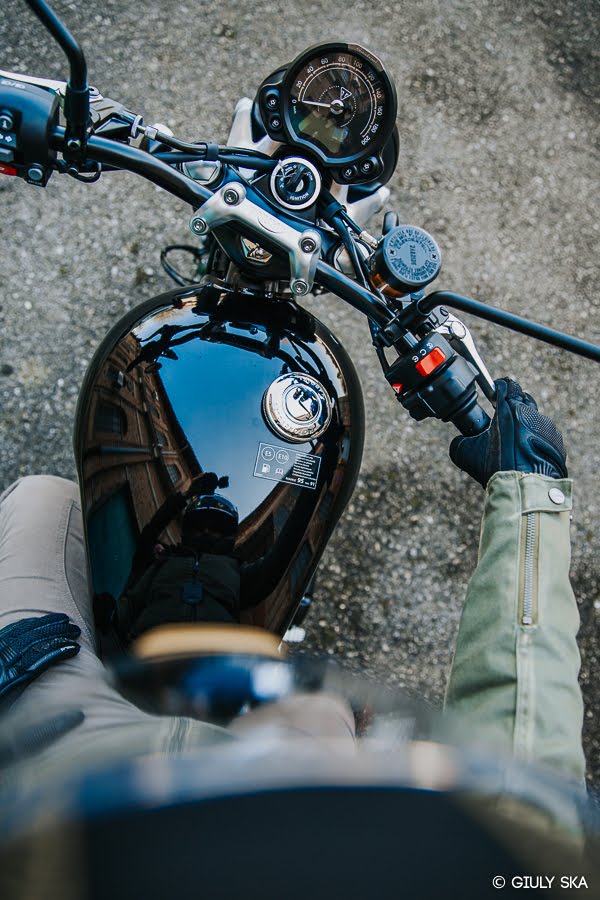 In sella anche oggi! <a href="/TriumphMotorIT/">Triumph IT Official</a>