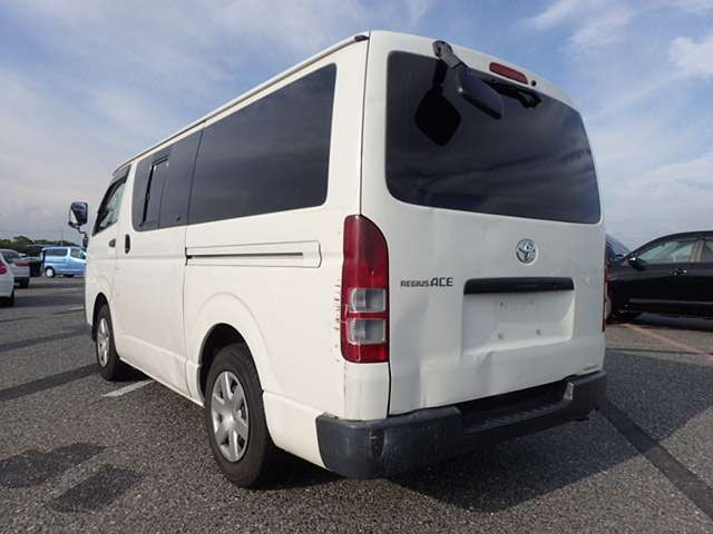 RtsUganda's tweet photo. TOYOTA REGIOUSEACE VAN 2007/3
CIF : USD 5700  

already available at the port

odometer(ODO):167,000 KM
Fuel:   PETROL
Engine Size:1,990cc
Transmission(Gear): AT
Drive:2WD
Door:5
Seats:3[6]

https://t.co/X4yQ4dwNk1
#UsedJapaneseCars #sbtjapancars #hiacevan2007 https://t.co/NENxxsHMnM