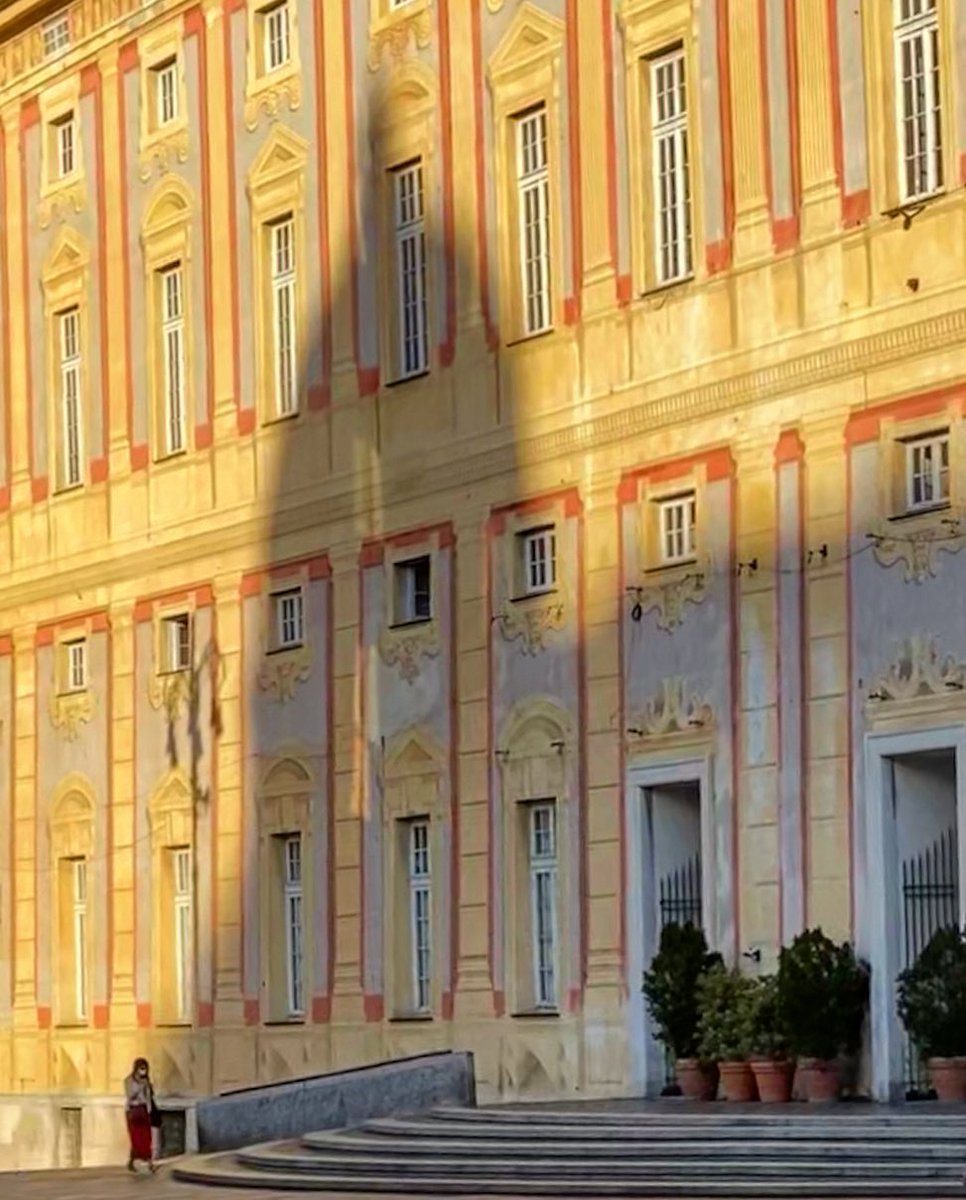 GenovaEventi's tweet photo. Genova è respirare bellezza!
E' il cuore di #Genovamorethanthis, perché ogni città ne ha uno e Piazza De Ferrari è quello di Genova, dove si affacciano alcuni dei palazzi più importanti
👉 https://t.co/aWy7OxbLCJ
Ph via IG @FedeDede90 @Mattttilde @dmseleznov @matteol23 https://t.co/VizantwUFd