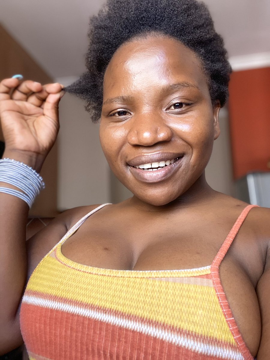 MakhadziSA's tweet photo. #clickschallenge https://t.co/ZLvjW1afgd