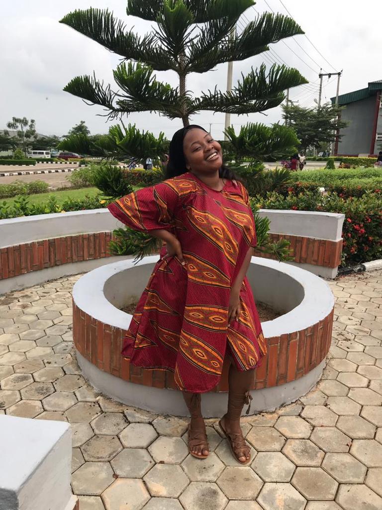 Theoladeledada's tweet photo. MISSING PERSON 😭

Please, the family of Akinnusi Timilehin is searching for her. she's a student of Redeemer's University (@RedeemersUni).

If you have any info that can help find her, please reach out to @engr_tola or call 07025569122

Kindly RETWEET please 🙏 https://t.co/IcBm7W22iT