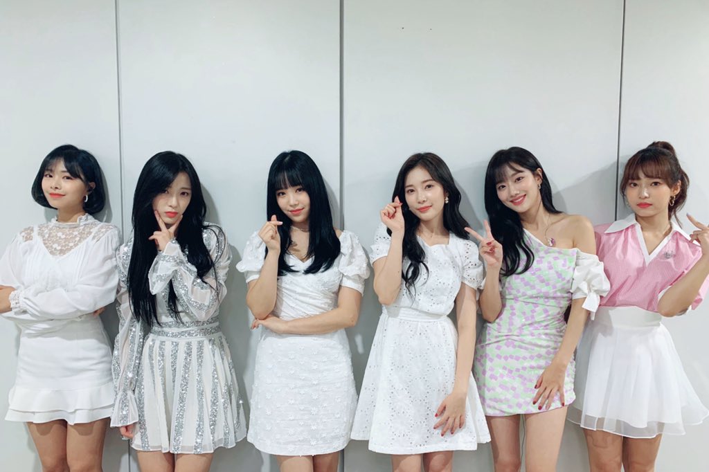[#APRIL]
2020.09.09 MBC M 쇼! 챔피언 X 서울드라마어워즈 OST 콘서트
Feeling💚

#에이프릴 #윤채경 #김채원 #이나은 #양예나 #레이첼 #이진솔
#MBC_M #쇼챔피언 #서울드라마어워즈
#어쩌다발견한하루 #어하루 #Feeling