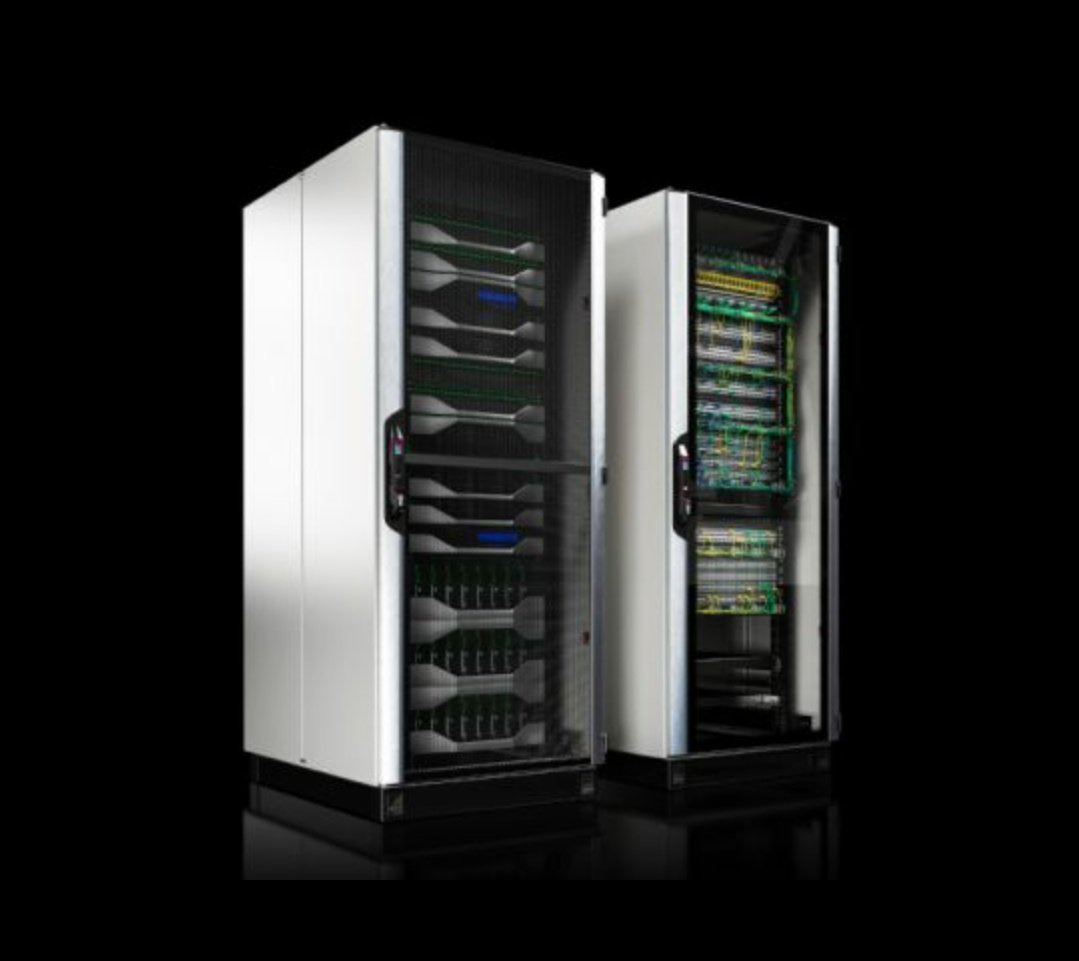 Rittal_ES's tweet photo. 💻 No importa si se trata de un rack para redes o de racks para servidores en un centro de datos Edge, Colocation o Hyperscale, VX IT es la plataforma ideal para cualquier necesidad en las modernas infraestructuras TI.

#VXIT #TI #Rittal 

https://t.co/BL2SlO4Ulr https://t.co/Mqf3ulkphf