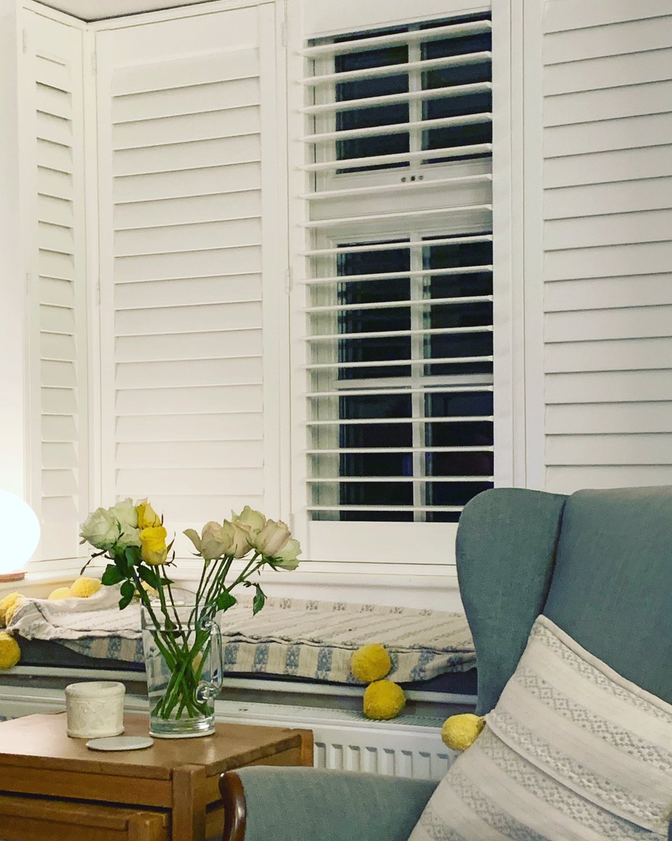 Received this picture from a very happy client this morning whose shutters we fitted yesterday with the Shutter Guy, Simon Doble. 

#wednesdaymorning #interiordecor #shutters #squarebaywindow #interiors #simontheshutterguy