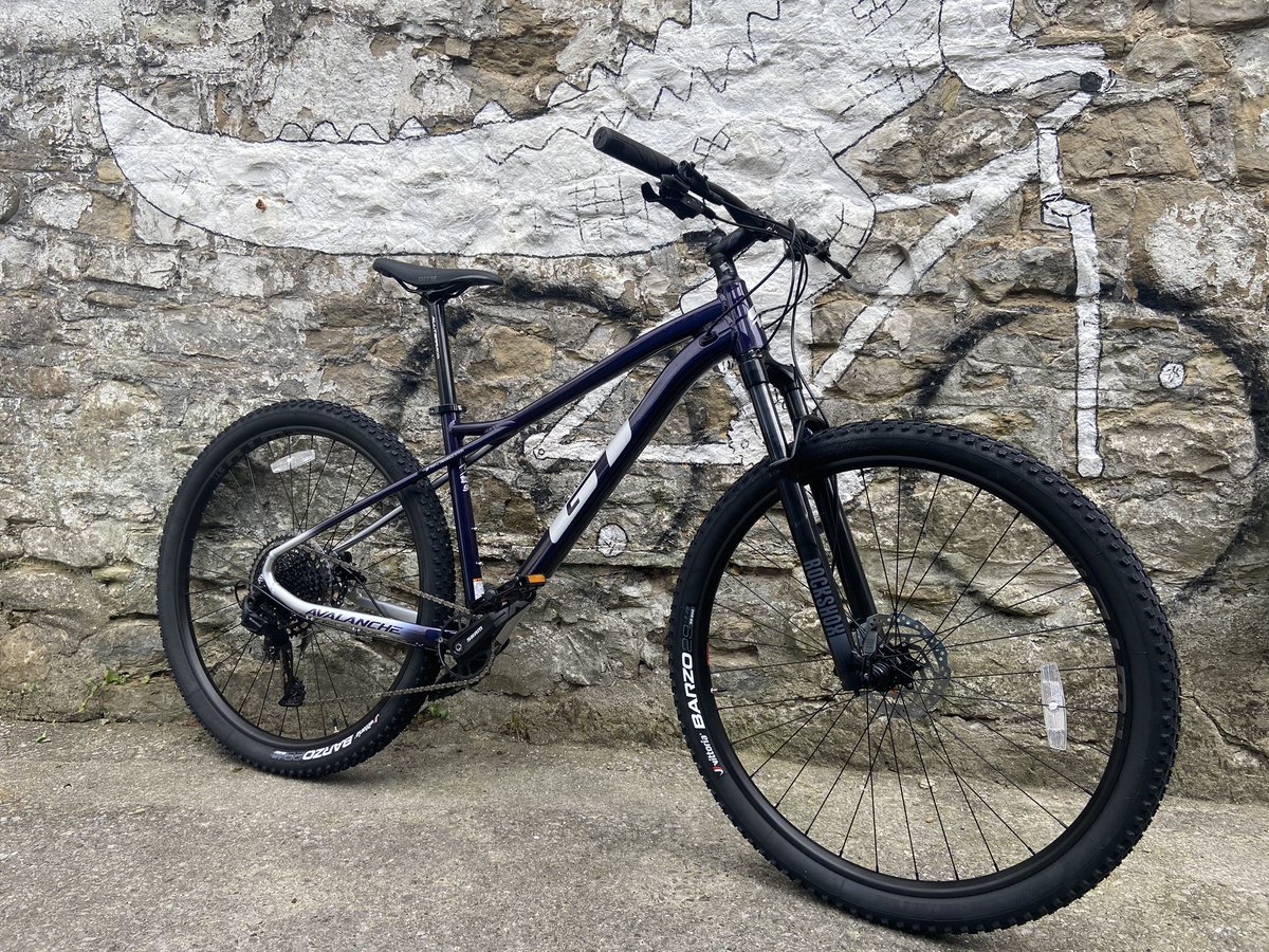 BridgendCycles's tweet photo. New 2021 GT Avalanche Expert now available, amazing spec for £999.99 RockShox Recon RL forks, Sram Eagle 12 speed gears, Shimano disc brakes. Limited availability so get in touch if interested 

https://t.co/IHfxNjb9gt https://t.co/mXCxVNZXTx