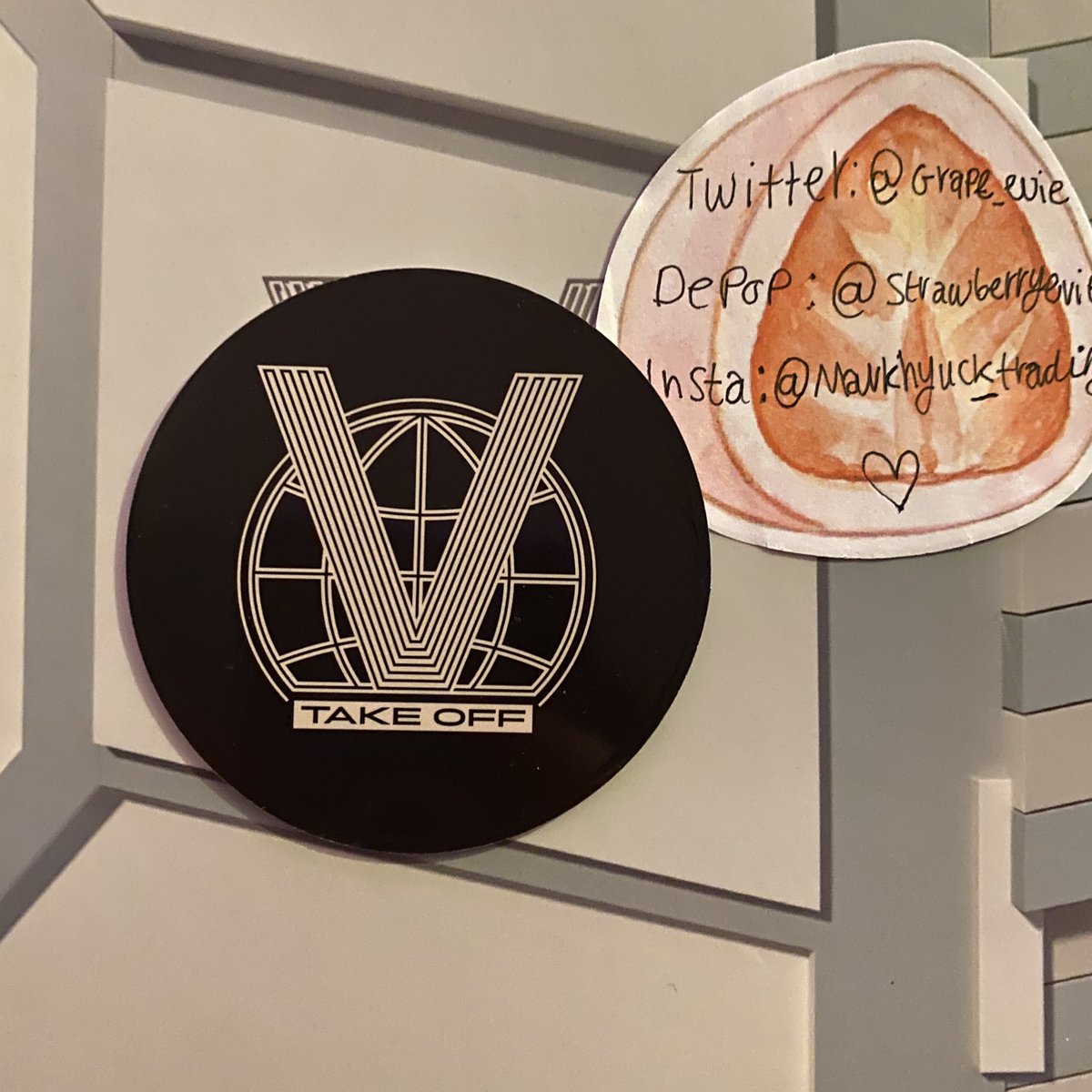 WTT #WAYV
Album/Merch: TAKE OFF
Have: Yangyang circle card
Want: Lucas 
Location: 🇬🇧
Worldwide trading: No UK only!
<a href="/nctrade_eu/">nct trade eu</a>