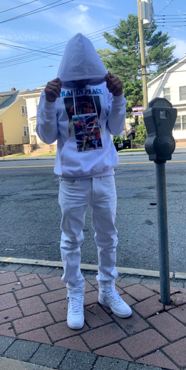 Ton2Oppy's tweet photo. I Miss My Dawg .. Man, Who Woulda Thought ๐๐ #TrapInPeace #ButtaWorld https://t.co/P78YW7DCgv