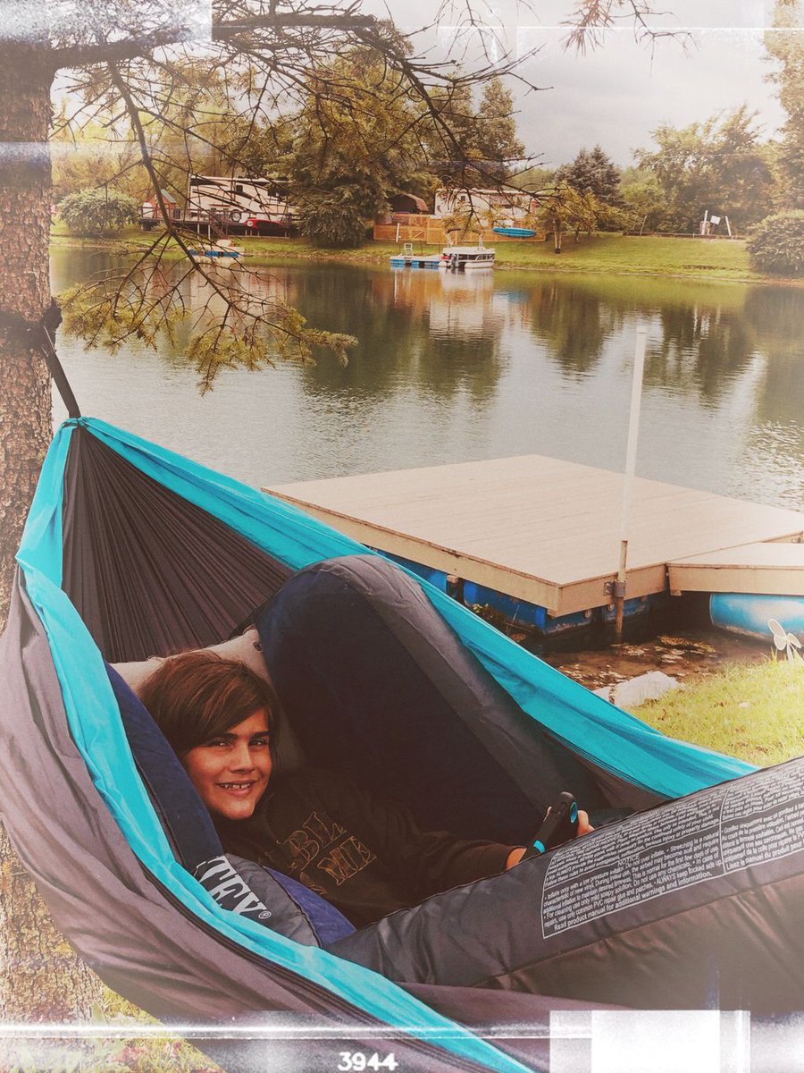 CammansC's tweet photo. Nothing like hanging by the lake doing my schoolwork! #hammockhomework #homeworkhang #lakelife
#camplife #virtualschool #virtualschoolday https://t.co/z1udQd8fiQ