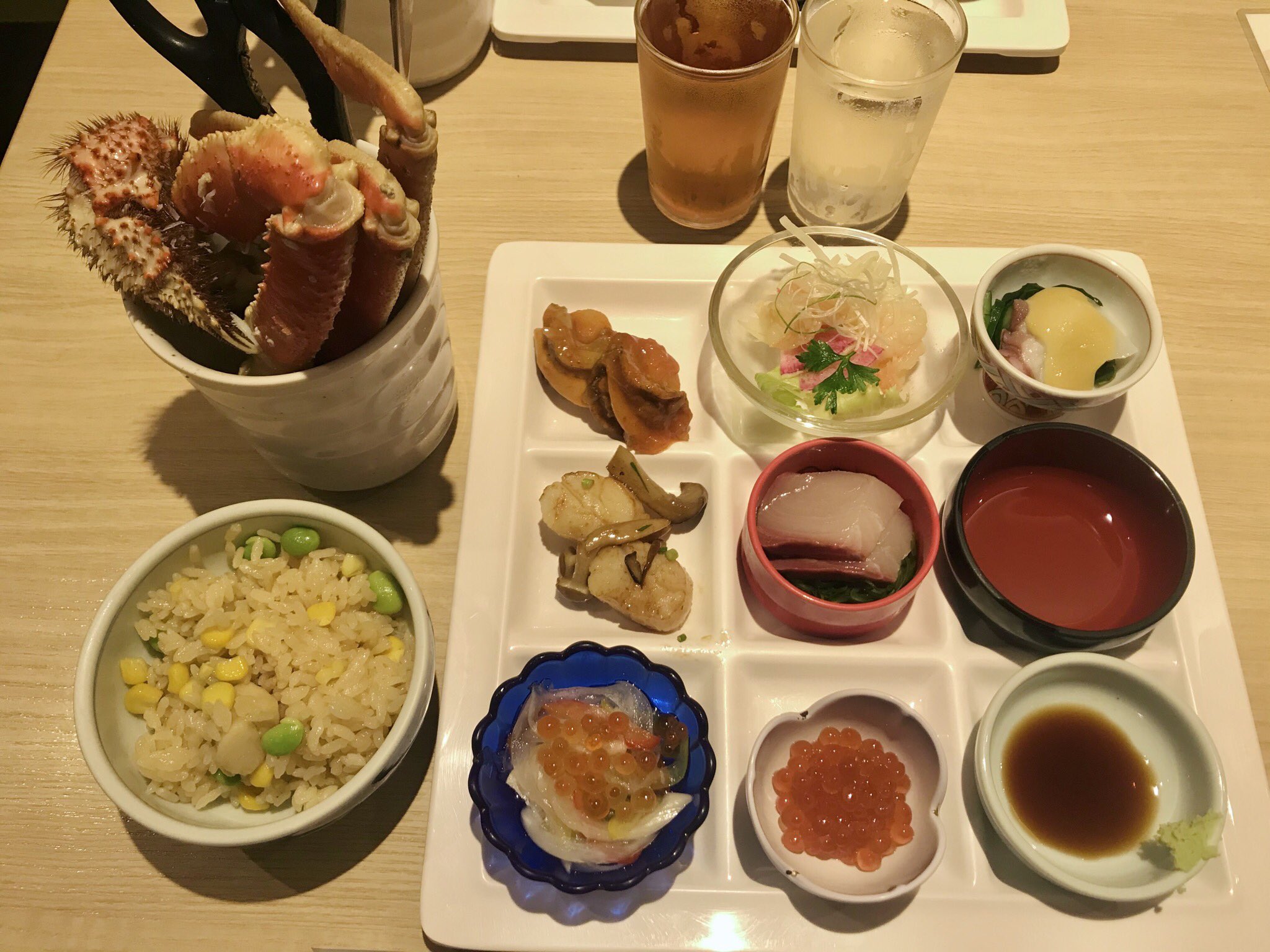 ロプロス V Twitter カニ 帆立チリソース 帆立の蒸し焼き カンパチの刺身 イクラ カスベのロースト アブラコの揚げだし タコのカルパッチョ ツブ貝のキムチ風味 鉄砲汁などなど 温泉バイキングなのにどれもちゃんと美味しい どうせ美味しいものないやろうし ロプロス V Twitter カニ 帆立チリソース 帆立の蒸し焼き カンパチの刺身 イクラ カスベのロースト アブラコの揚げだし タコのカルパッチョ ツブ貝のキムチ風味 鉄砲汁などなど 温泉バイキングなのにどれもちゃんと美味しい どうせ美味しいものないやろうし