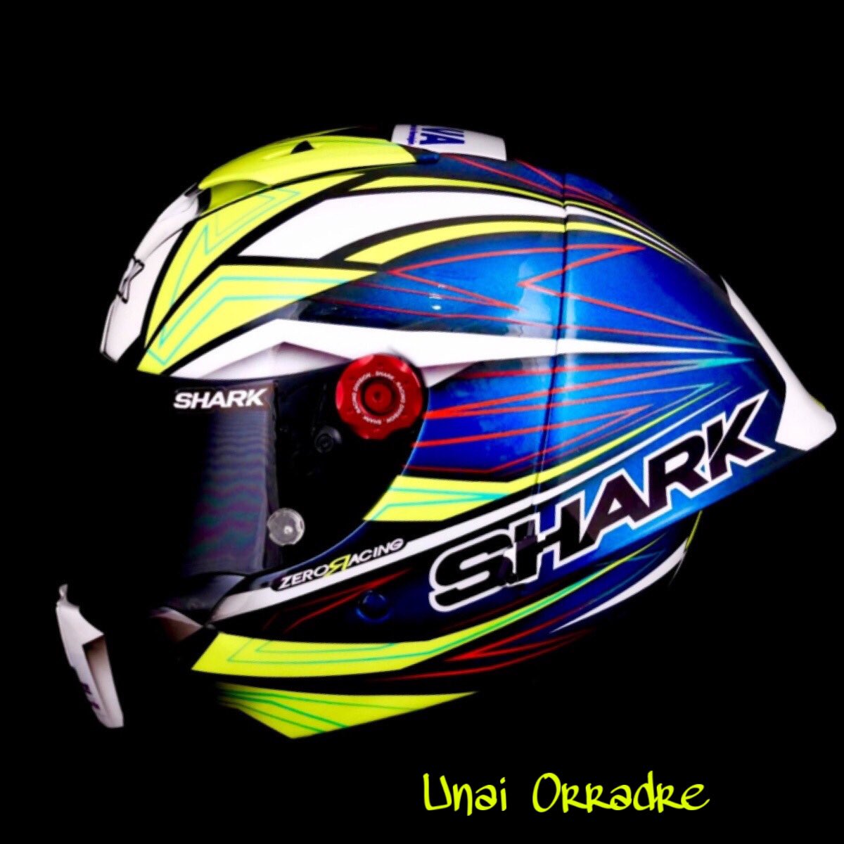 NievesZero's tweet photo. Sin palabras, su primer año en WSSP300 para enmarcar!!! @unaiorradre2004 , Zero Racing Helmet Design @shark_helmets #customcreative @SagolaOfficial #wssp300 https://t.co/emu7U7FKab