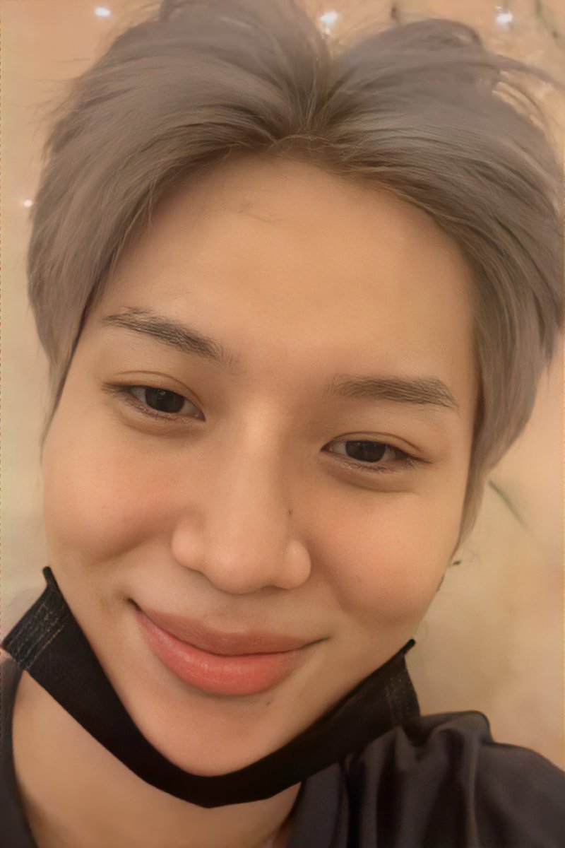 sometaems's tweet photo. #HDedit Taemin's cheekies 😳🤤💕 https://t.co/7TE4RD6inf