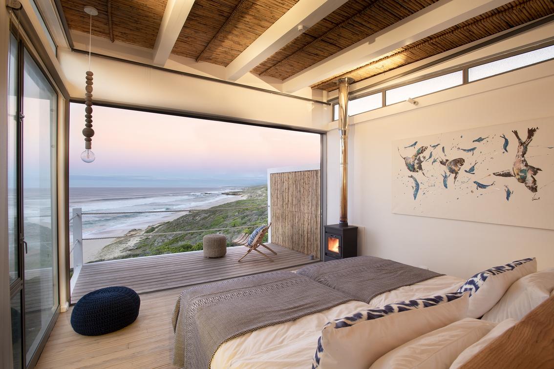 TourismTouch's tweet photo. Its time to have your dinner on the beach with the sand between your toes whilst enjoying the regions finest wines. 

This cosy and intimate lodge in the De Hoop Nature Reserve offers some of the best land-based whale watching straight from your bedroom. 

info@tourismtouch.com https://t.co/M6NR8h93M1