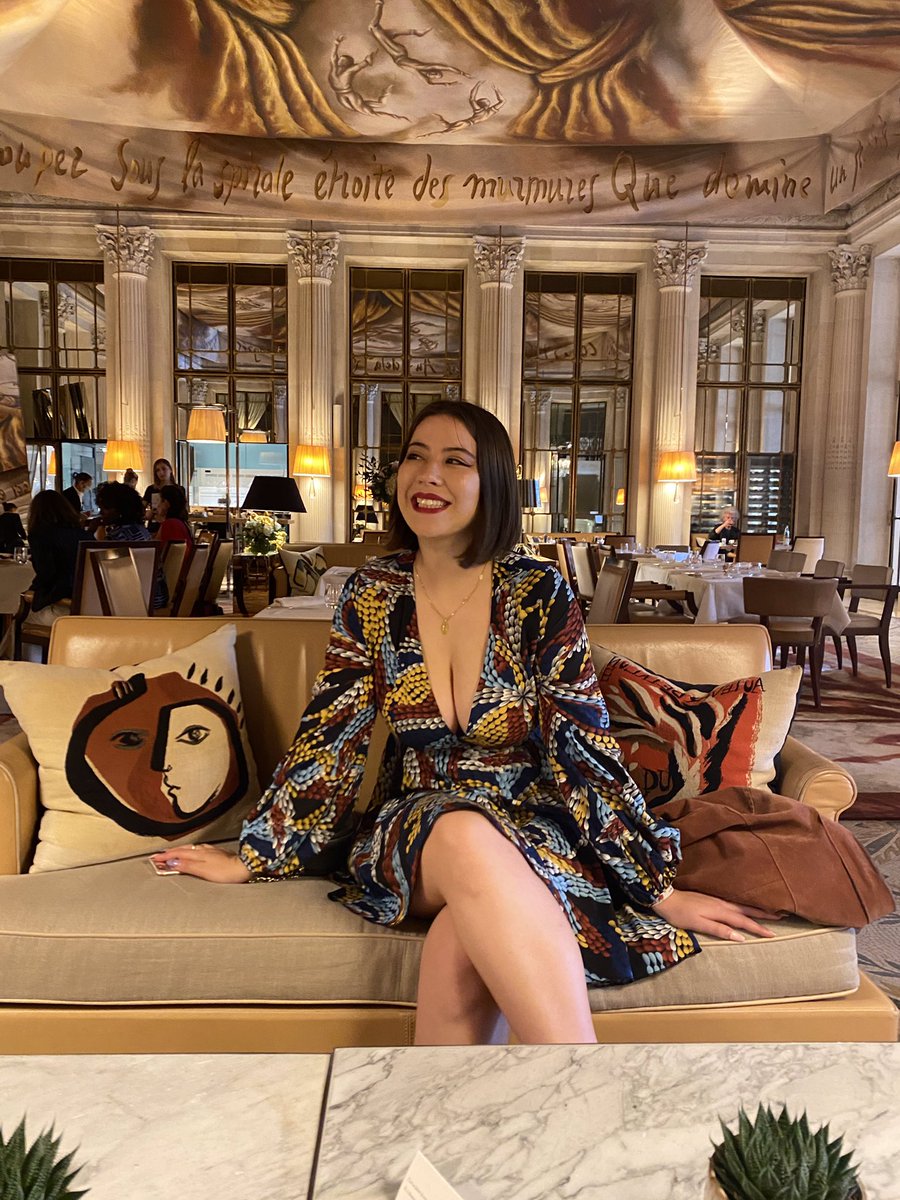 Toto (@jeavnne) on Twitter photo Lettre ouverte <a href="/MuseeOrsay/">Musée d'Orsay</a>
Ci-joint la robe de la discorde (photo prise quatre heures plus tôt) Lettre ouverte <a href="/MuseeOrsay/">Musée d'Orsay</a>
Ci-joint la robe de la discorde (photo prise quatre heures plus tôt)